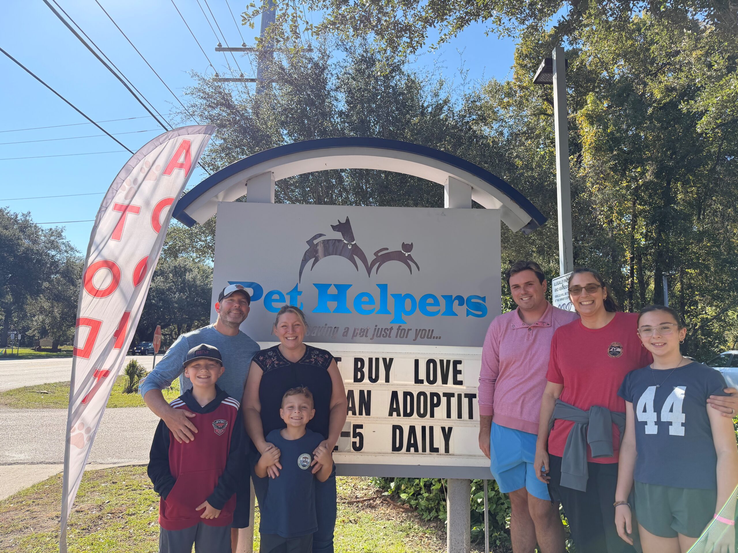 Volunteering with Pet Helpers